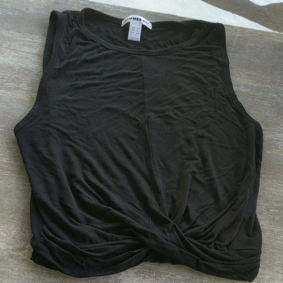 sommer ray Tops - 💥4/$20 Sommer Ray black sleeveless shirt